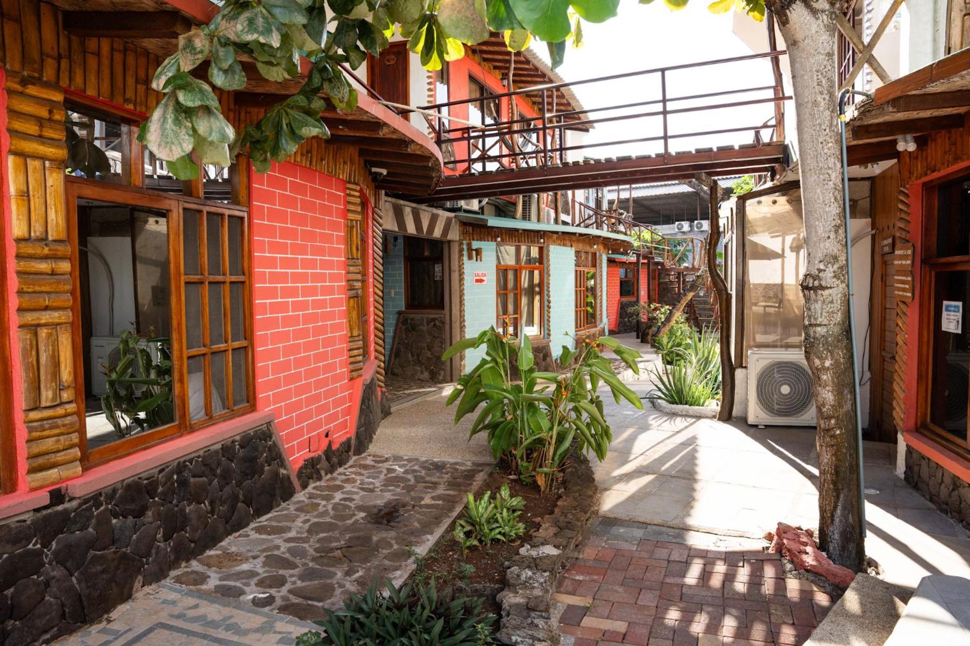 Hotel Miconia ปูแอร์โต บาเกริโซ โมเรโน ภายนอก รูปภาพ