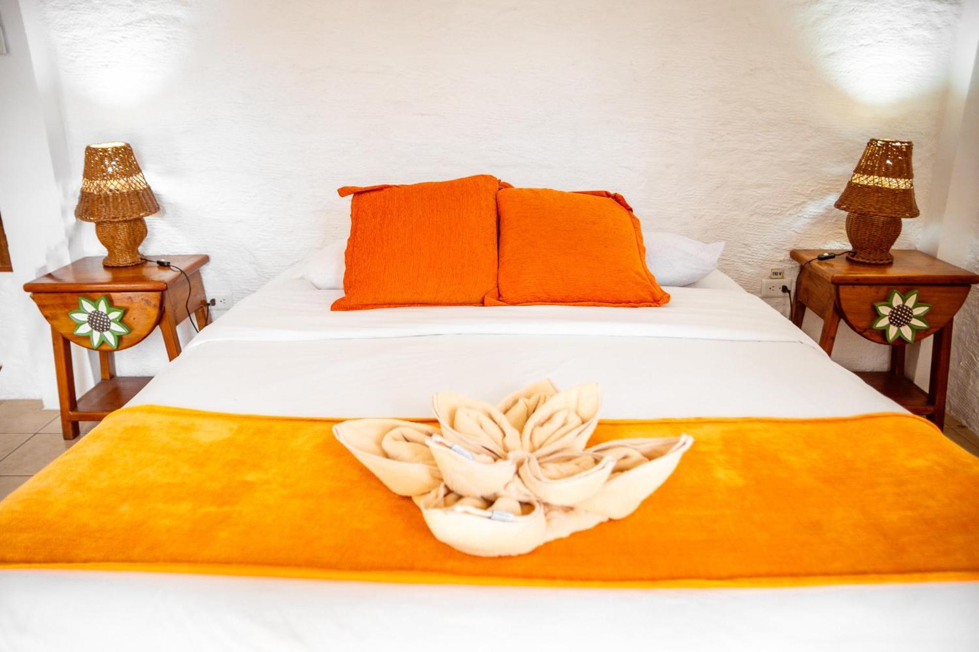 Hotel Miconia ปูแอร์โต บาเกริโซ โมเรโน ภายนอก รูปภาพ